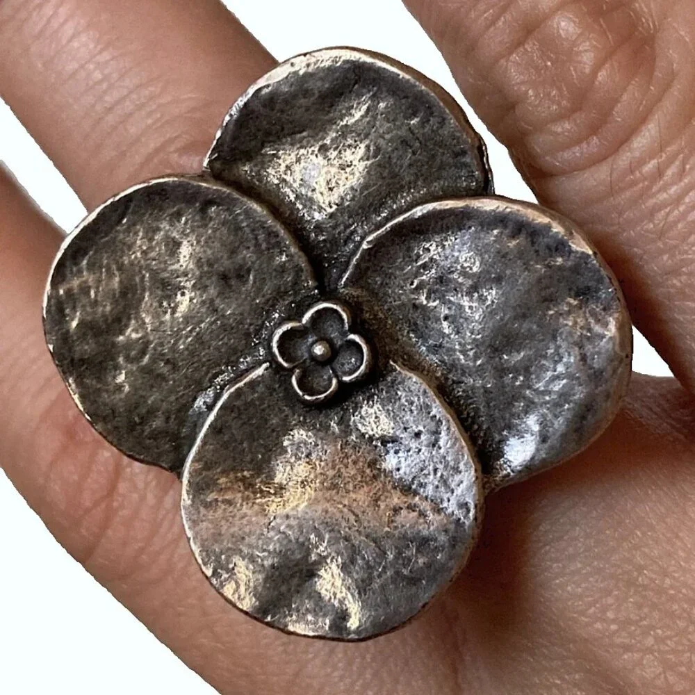 Vintage adjustable 90s Cyclope Floral ring silver tone preloved jewelry
